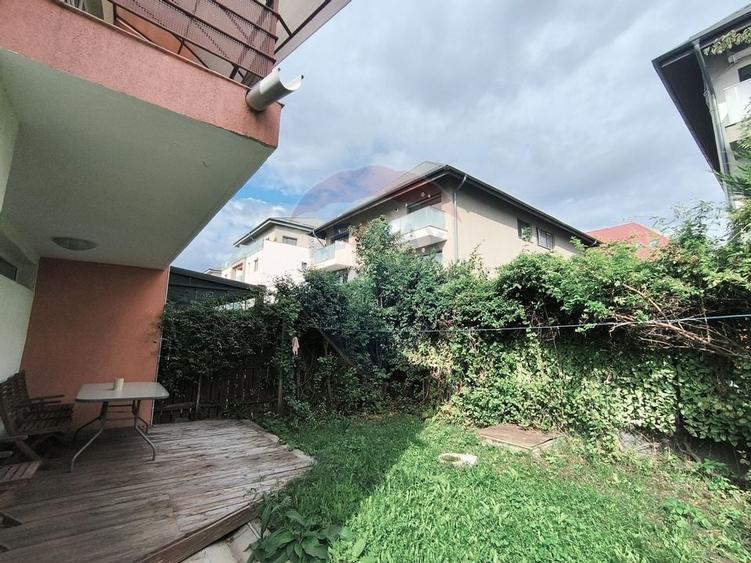 Casă de vanzare - 24