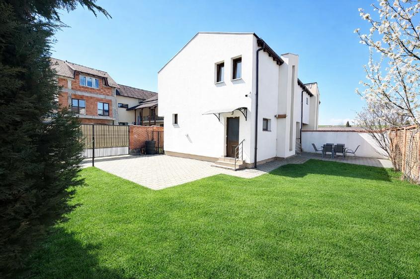 Casa tip duplex 100 mp, teren 240 mp, Selimbar - zona Dracula - 1