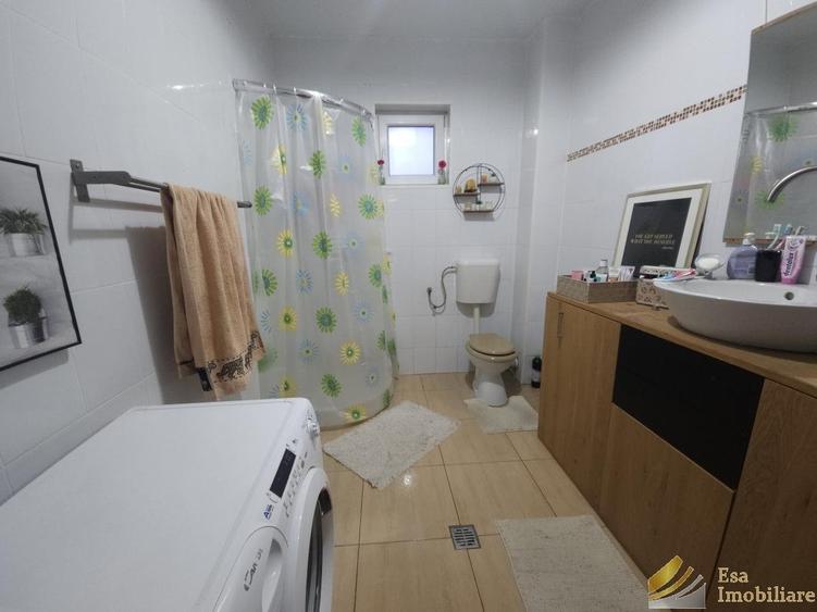 De vanzare vila individuala, central-Sabareni - 5