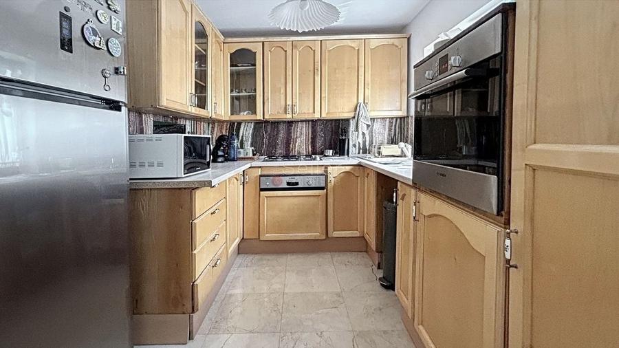 Zona Linistita Structura Generoasa - 27