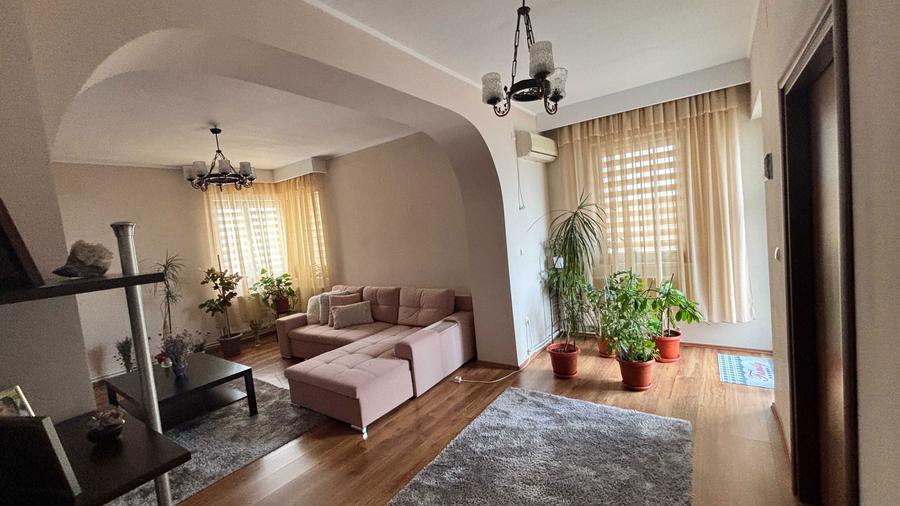 Casa spatioasa Zona Garii, Braila | 3 Corpuri | Centrala Noua (2025) - 7