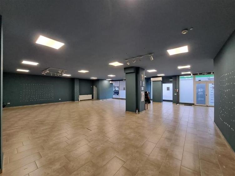 Spatiu comercial, 180 mp utili, situat in cartierul Intre Lacuri! - 2