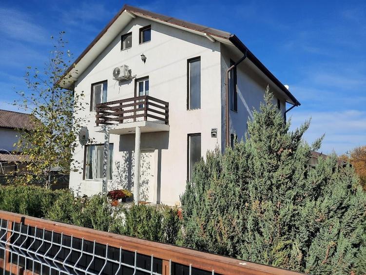 FARA COMISION in Bacu aproape asfalt casa gata mobilata cu 4 camere P+1+pod 560m - 2