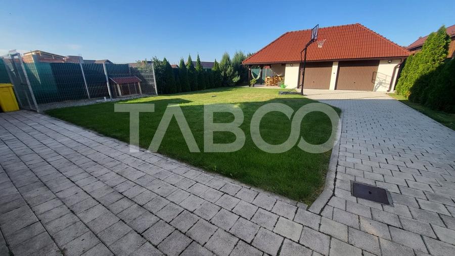 Casa individuala moderna de vanzare 5 camere 2 garaje - 1