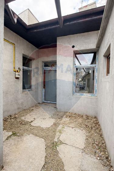 Casă / Vilă cu 2 camere de vânzare în zona Dacia - 3