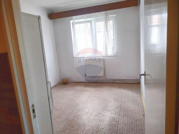 Apartament cu 3 camere de vanzare in zona Vitrometan - 4