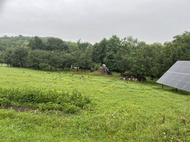 Casa +teren in Calata. La 8 km de Huedin. Suprafata teren 3252 - 6
