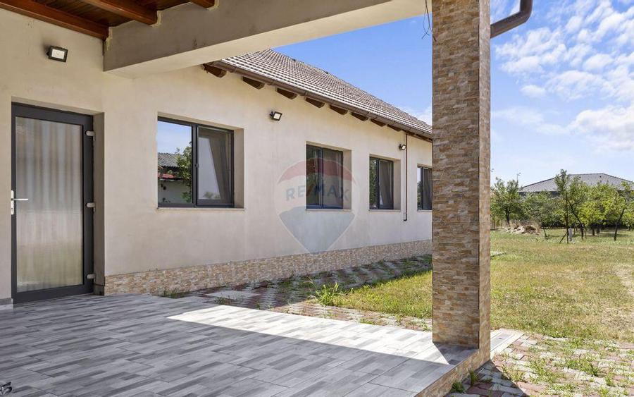 Casa noua 246 mp cu teren 1363 mp de vanzare Sannicolau... - 1