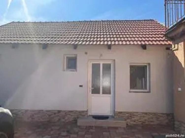 Vand Casa ?i Anexa separate, proaspat renovate modern in Iosia - 7
