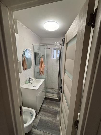 Inchiriez ap 2 camere Nicolina - 1