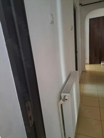 Apartament 3 camere de vanzare Zimnicea - 2