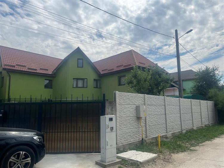 Caransebes, Casa la Cheie P+E+M, Zona ACR - 23