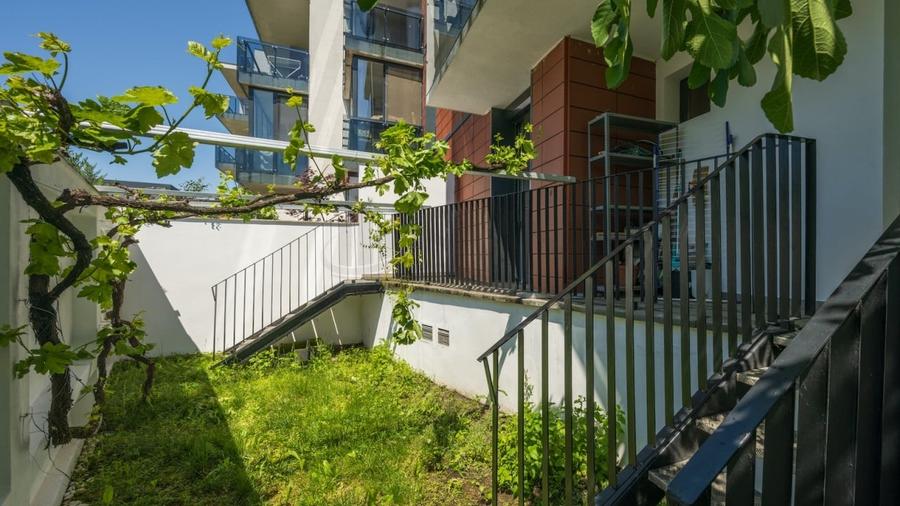 REA1028627 Apartament spatios  Sisesti cu vedere la Lac - 13