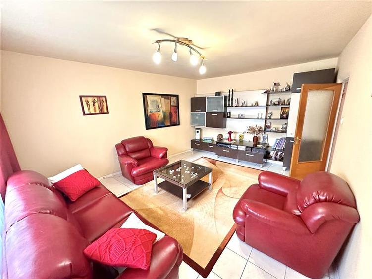 Vanzare apartament cu 3 camere rond Baba Novac - Mihai Bravu - 3