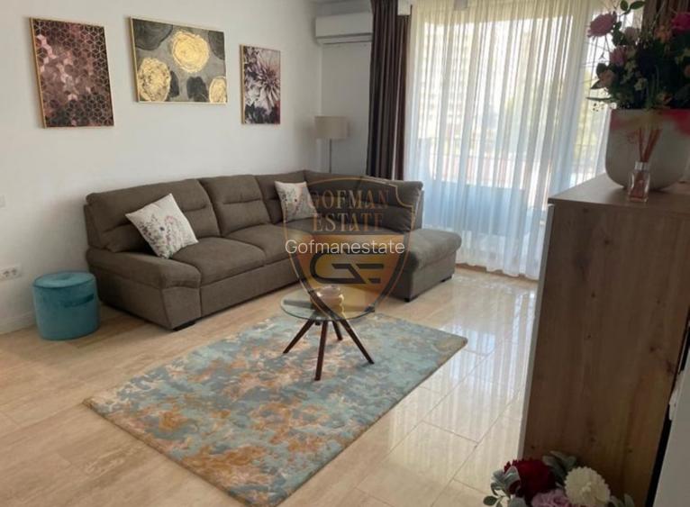 Apartament 2 camere, la intrare in Mamaia, LUX, parcare, gaze, A/C, balcon