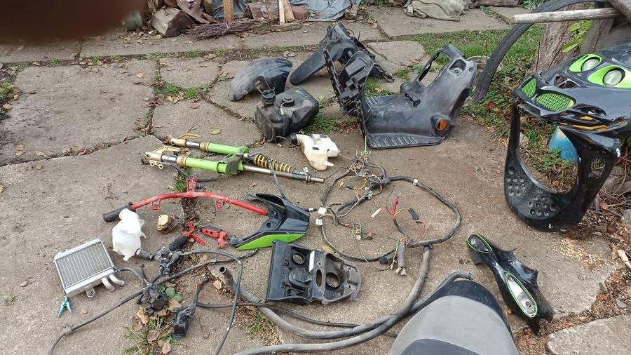 Diferite piese scuter suzuki vezi pozele pret difera - 4