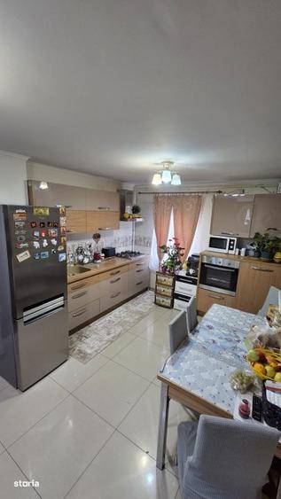 Apartament 3 camere Micro 16, zona Muncii - 1