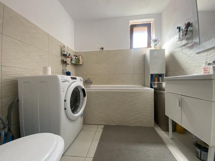 Casă modernă cu 2 apartamente în Cisnădie - 18