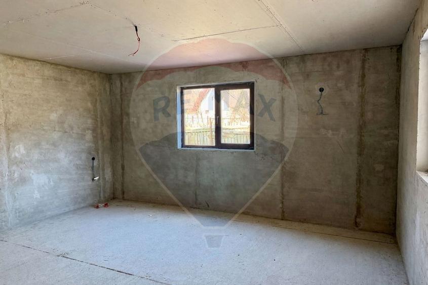 Casă / Vilă cu 3 camere de vânzare, Buhoci, jud Bacău - 5