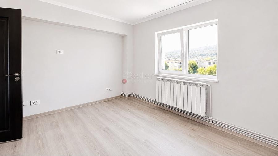 Apartament cu 2 camere decomandat în Calea București