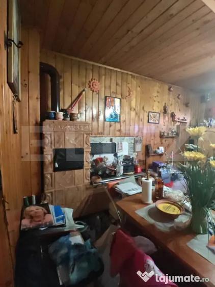 Casă cu 2 camere cu Teren 150 Mp în Zărnești