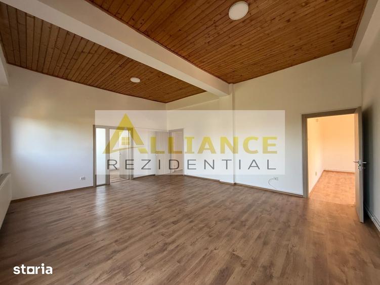 Casa individuala de vanzare in Catelu - 14 camere - teren 1550 mp - 2