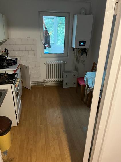 Apartament cu 3 camere decomandat, mobilat în Păcurari