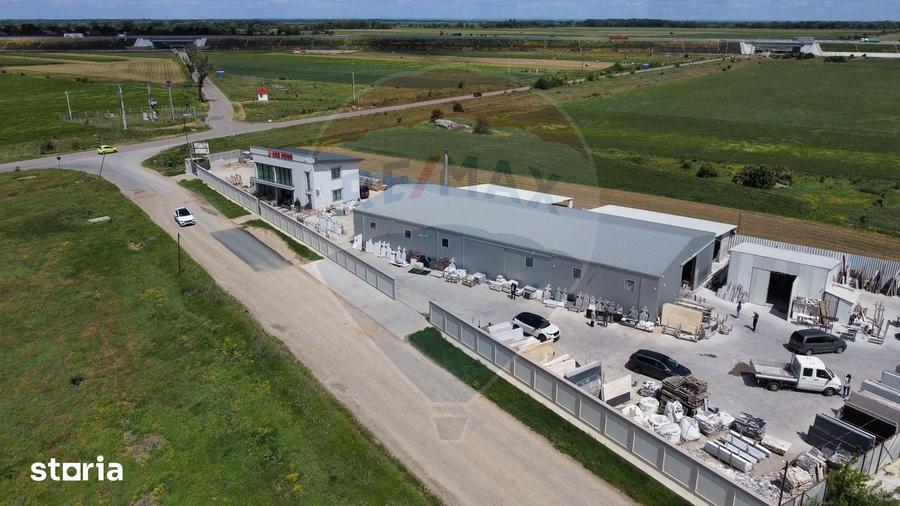 Spațiu comercial, de 740 mp, în Central