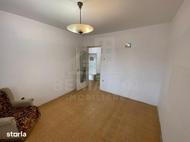 Apartament cu 3 camere semidecomandat în Griviței