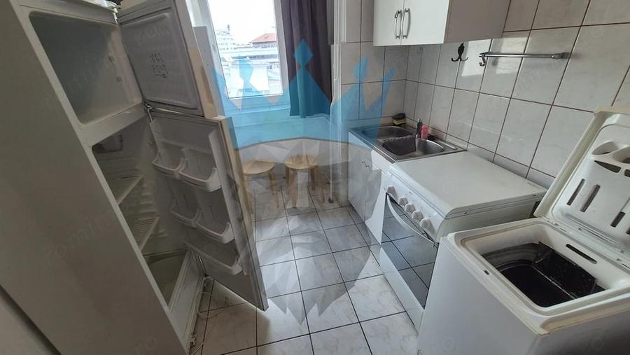 Apartament cu 2 camere decomandat în Calea Victoriei