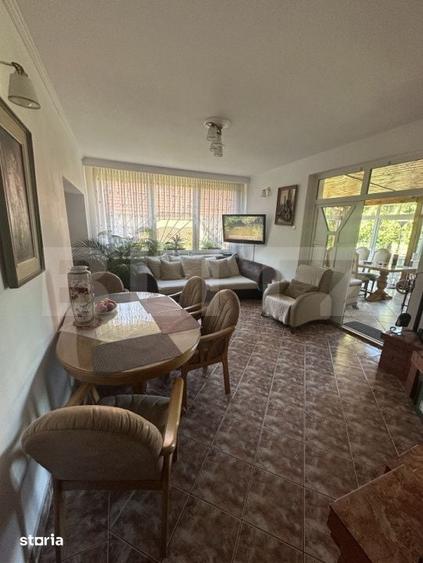 Casă cu 6 camere cu Teren 600 Mp în Micro 17