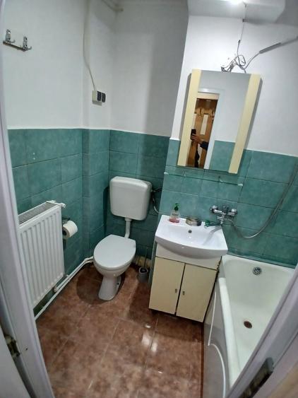 Apartament cu 2 camere nedecomandat în Central