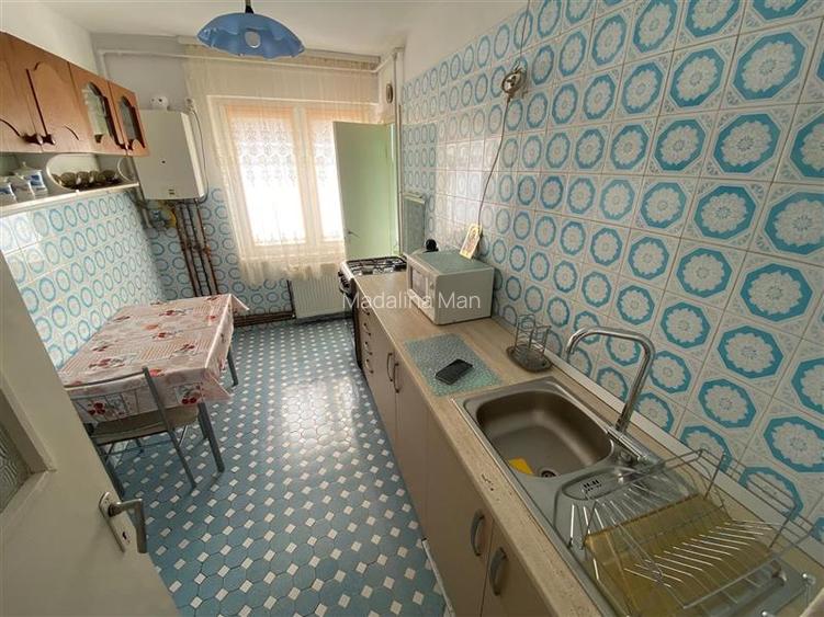 Apartament cu doua camere de inchiriat in zona 7 noiembrie