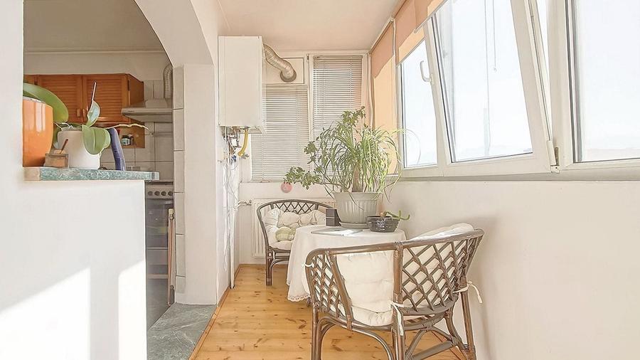 Apartament cu 3 camere decomandat, mobilat în Triaj