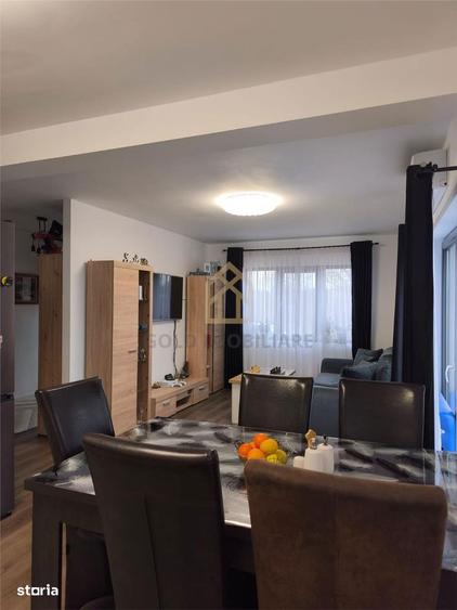 Casa 4 camere de vanzare Catalina - 2