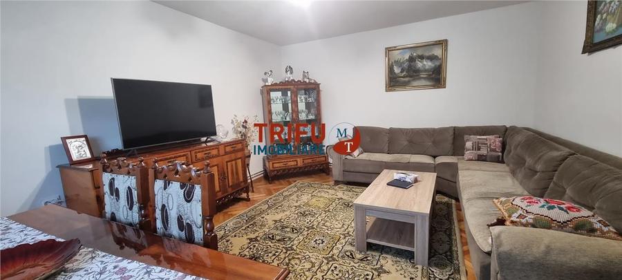 Casa de vanzare pretabila pentru 2 familii situata in proximitatea Cetatii Alba - 4