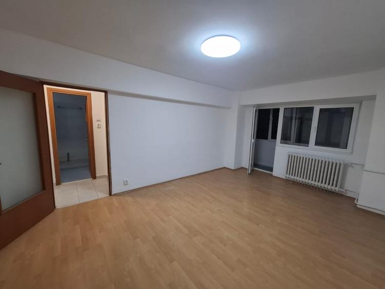 3 Camere | 2 Bai | Spatios | Luminos | Mutare Imediata | - 2