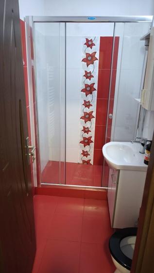 Inchiriez garsoniera Matei, balcon, centrala, mobilat si utilat - 1