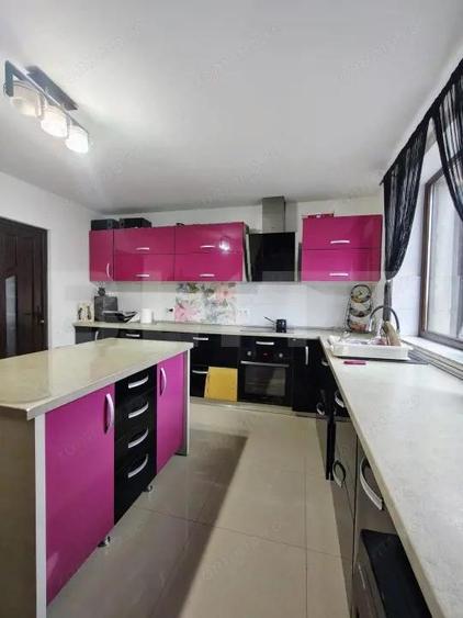 Casa spa?ioasa de vanzare in zona Rompetrol-Bistrita - 11