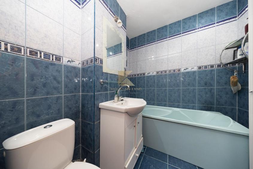 Apartament 3 camere, vedere superbă, Răcădău, str. Carpenului - 21