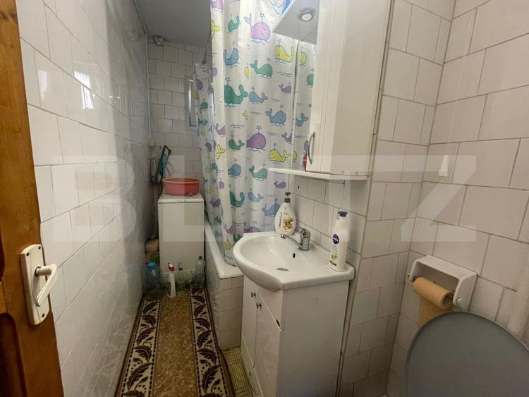 Apartament cu 3 camere, semidecomandat, spatios si luminos – zona avantajoasa - 11