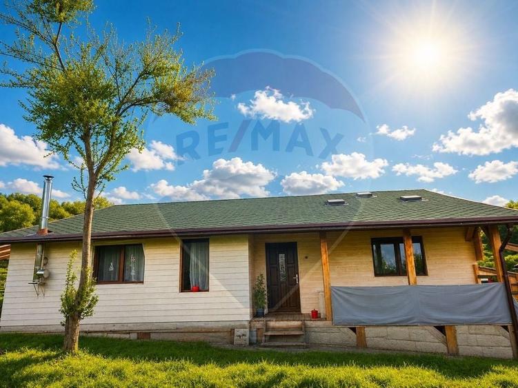 Casă individuală cu 3 camere cu Teren 940 Mp în Cristian