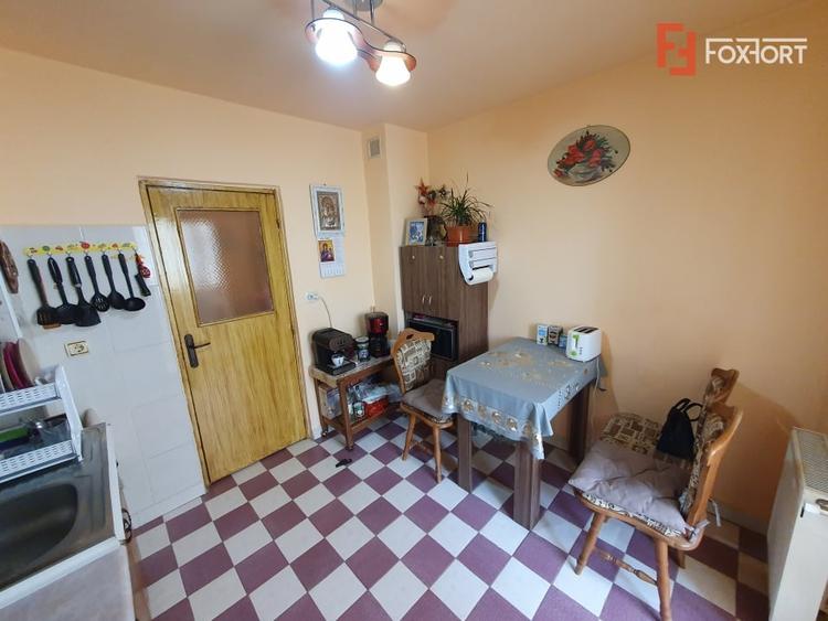 Apartament cu 2 camere decomandat, etaj 1, zona Girocului - 11