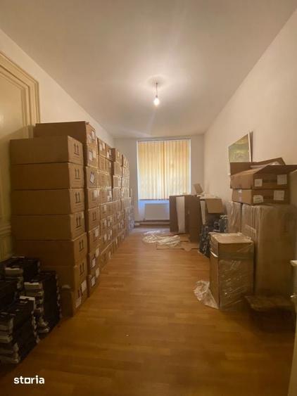 Casă cu 5 camere cu Teren 300 Mp în Ultracentral