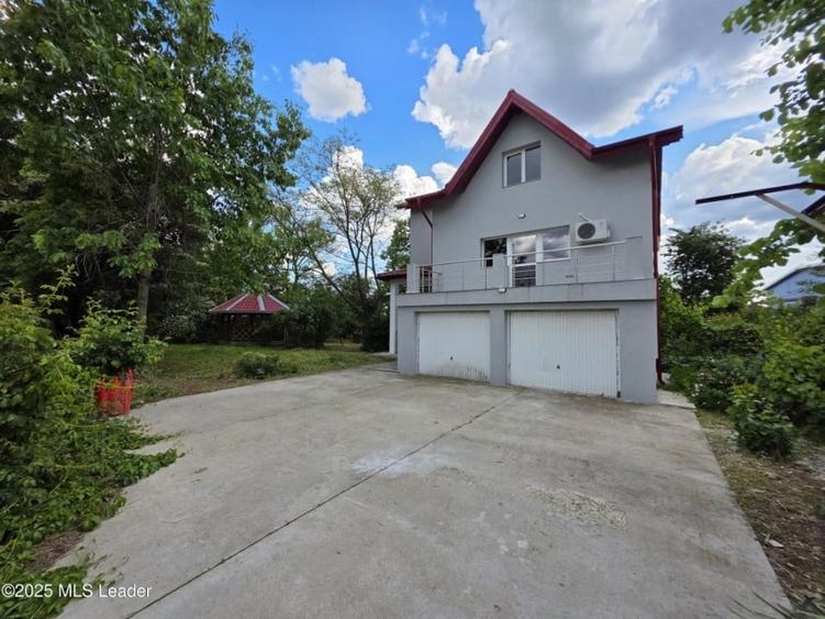 Voluntari, Revolutiei, Vila 2006, 560 mp, teren 1120mp - 20