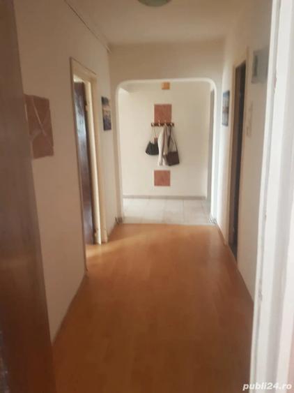 inchiriez camera in apartament de 2 camere - 4