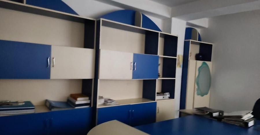 Inchiriem spatiu-birou- salon - 10