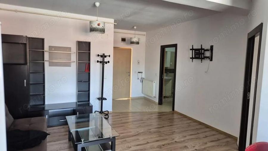 Apartament cu 2 camere semidecomandat în Florești