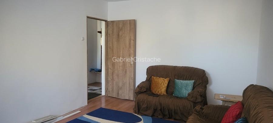 Apartament 3 camere decomandat Apartament 3 camere decomandat