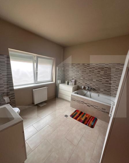 Casa spa?ioasa, de vanzare, cu 4 camere, 120 mp, zona Sel - 5